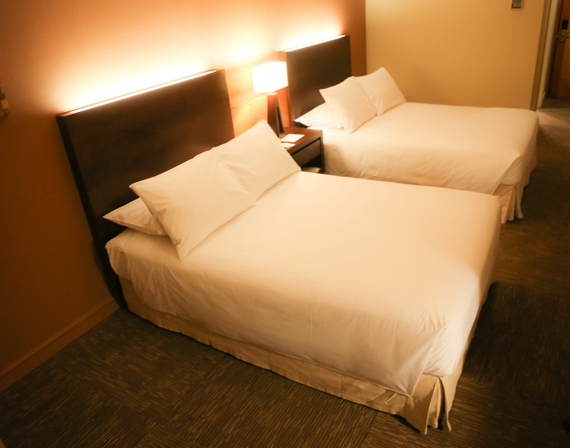 Mds Hotel Калама Экстерьер фото Two beds